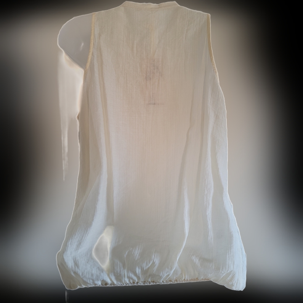 Gibson Cream Ruffle Blouse - Picture 6 of 6